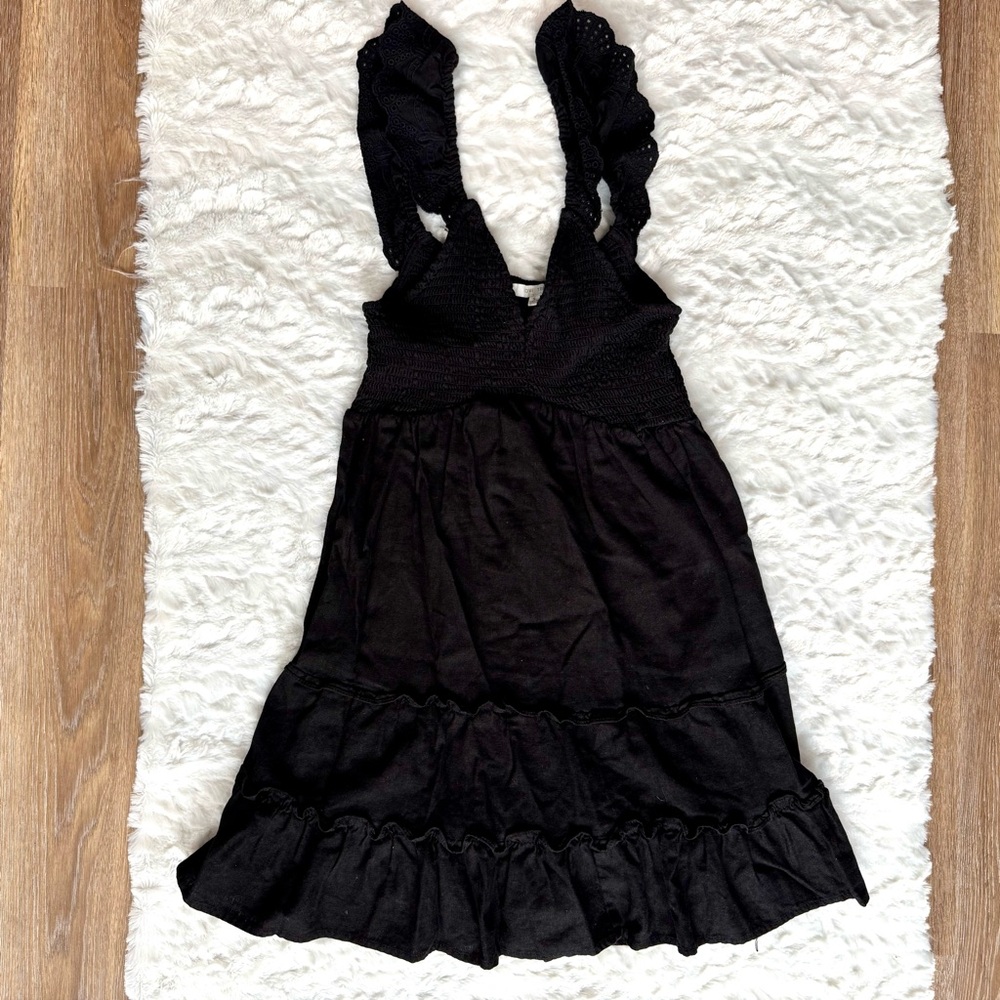 Love Tree Tiered Smocked Ruffle Sundress in Black, Size Sm, Eyelet Lace Sleeves